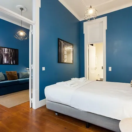 Baixa Vintage Three-bedroom - By Lu Holidays * ליסבון