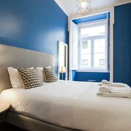 Baixa Vintage Three-bedroom - By Lu Holidays Lisbona