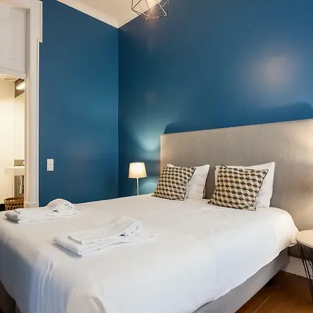 Baixa Vintage Three-bedroom - By Lu Holidays * Lisboa